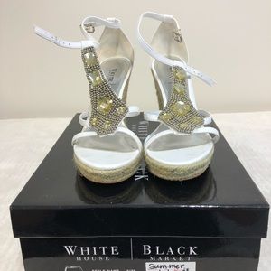 Summer white wedge